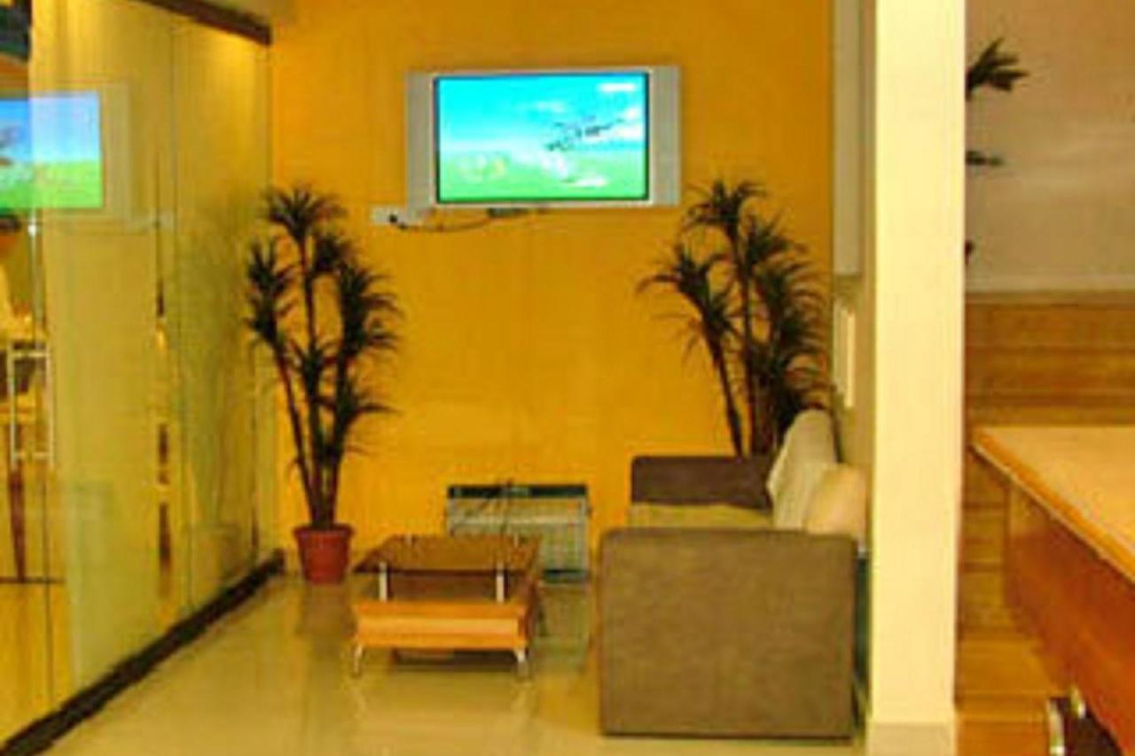 Dwaraka Residency Kākināda Exterior foto